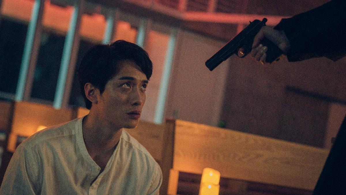 劉俊謙劇中成凶手虐殺目標，引發觀眾討論爆棚。（圖／Netflix提供）