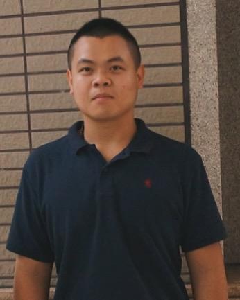 有網友指出年輕的大蛇丸撞臉歌手高爾宣、立委莊瑞雄等名人。(圖/翻攝自大蛇丸臉書)