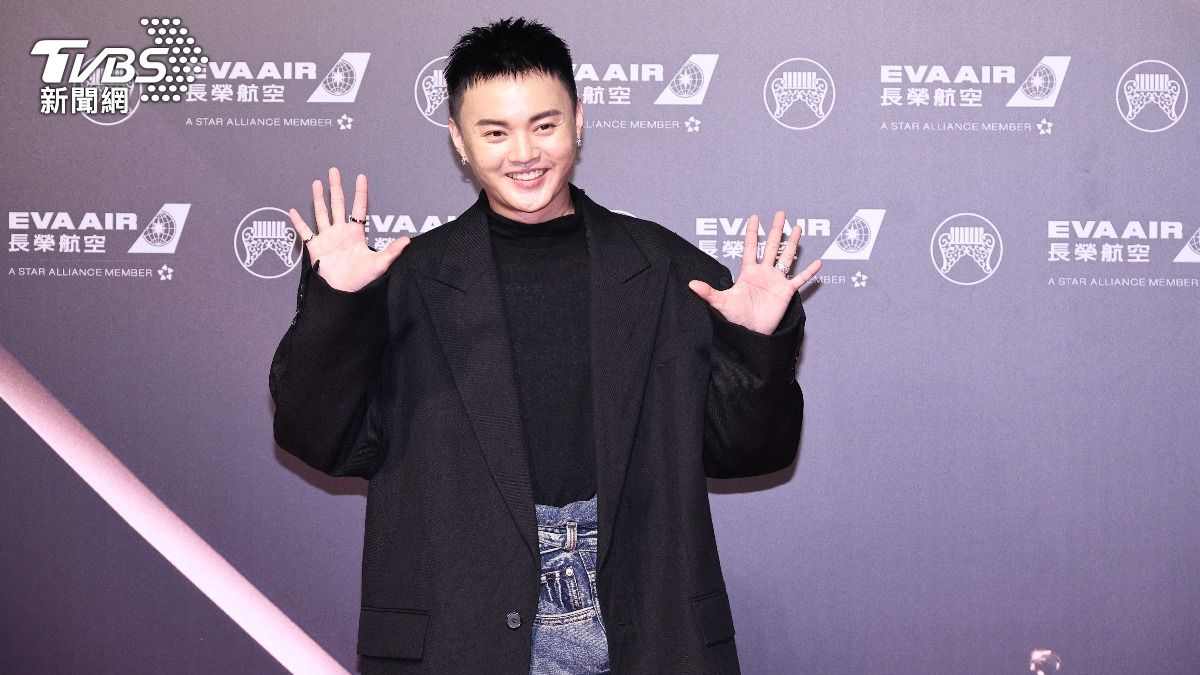 金曲35/許富凱紅毯踩高跟鞋「行頭破千萬」 力拚第2座歌王
