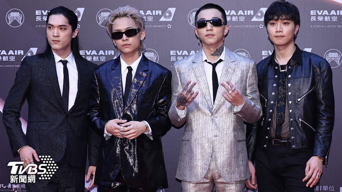 傻白團員們笑稱幸運物就是主唱蔡維澤。(圖/TVBS娛樂組攝)