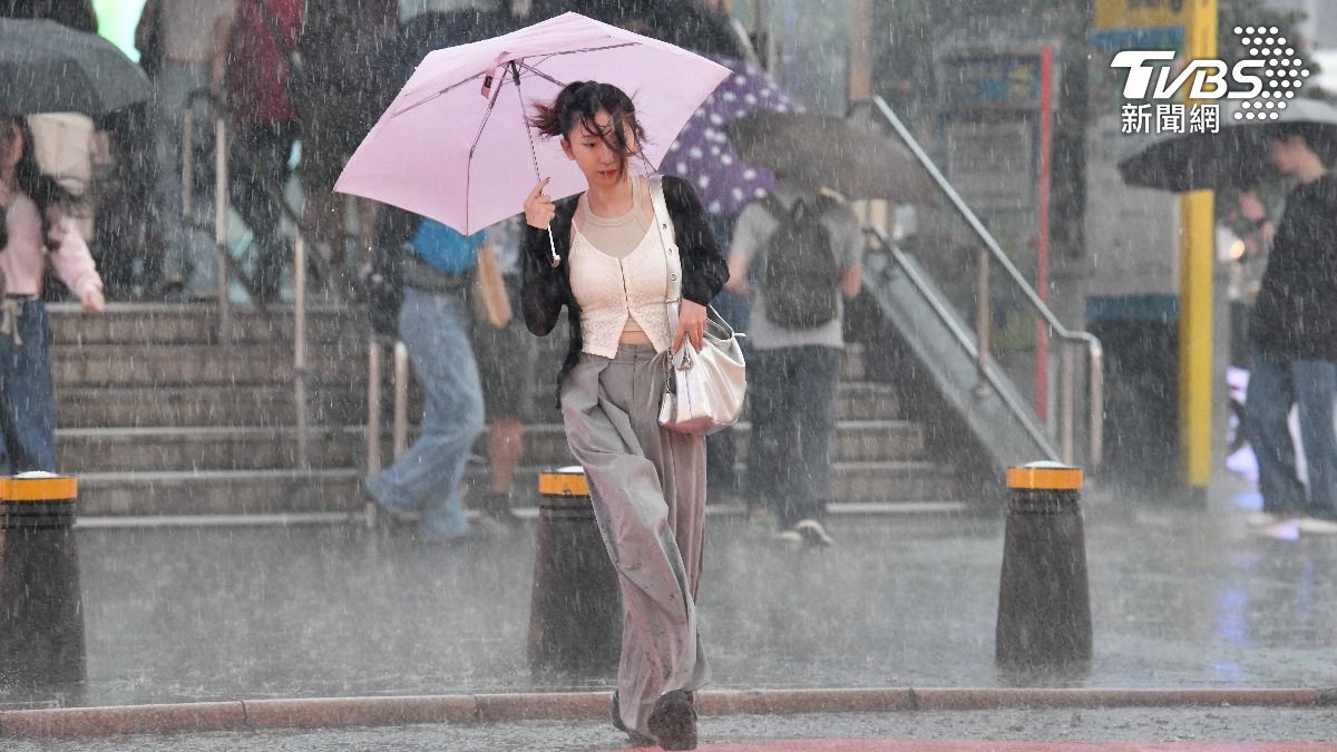天氣／天兔恐變穿心颱？專家曝「北轉角度」是關鍵　風雨恐炸這4區