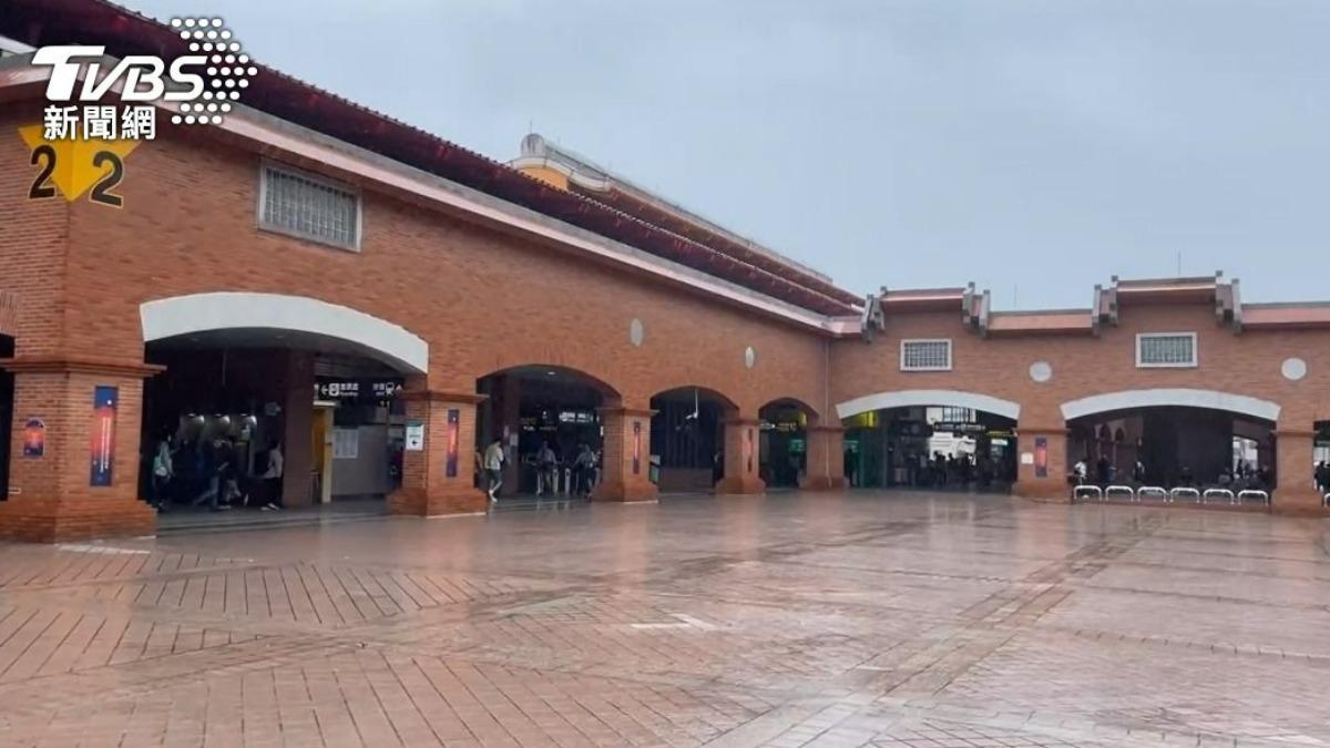 15分鐘等不了!美魔女淡水捷運站激戰小18歲男友 下場曝