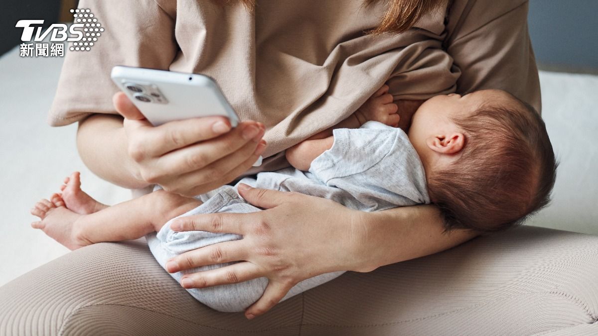 搶圍觀媳婦哺乳!公公遭斥嗆「妳是我女兒」:有什麼不能看
