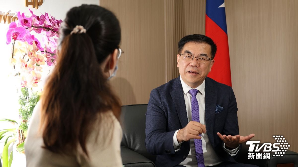 彭啓明表示,環境部並沒有為同仁準備車位,鼓勵同仁都搭大眾運輸工具。(圖/葉志明攝)