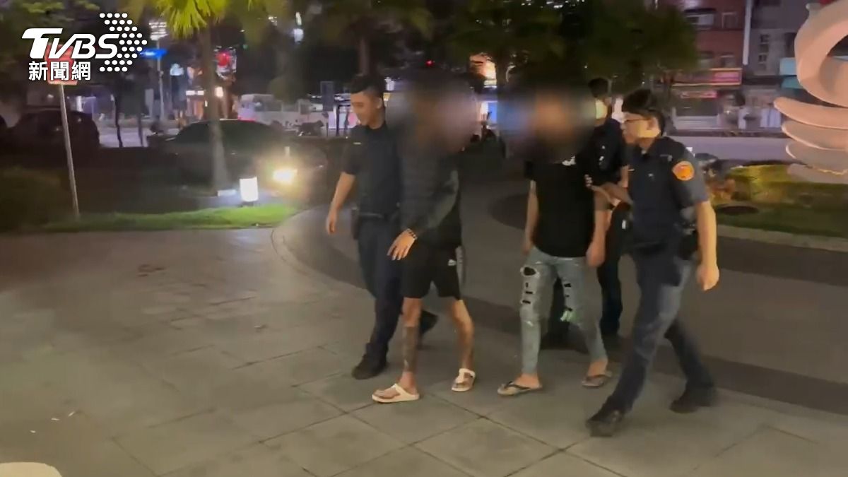 警方總計逮捕14名犯嫌。(圖/TVBS)