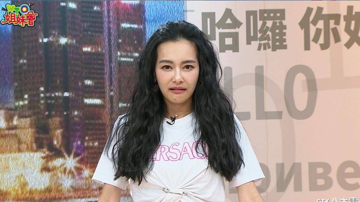 王思佳「大LOGO名牌衣」品味遭質疑！　不爽嗆：有花錢就要看得出牌子