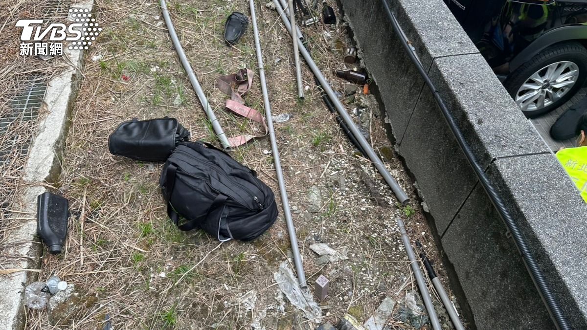 鄭姓通緝犯攀窗逃逸,不慎失足墜樓慘死。(圖/TVBS)