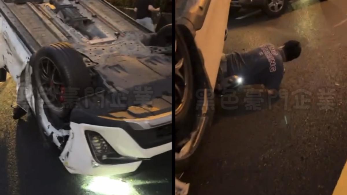 乘客急爬窗逃命。(圖/翻攝自黑色豪門企業)
