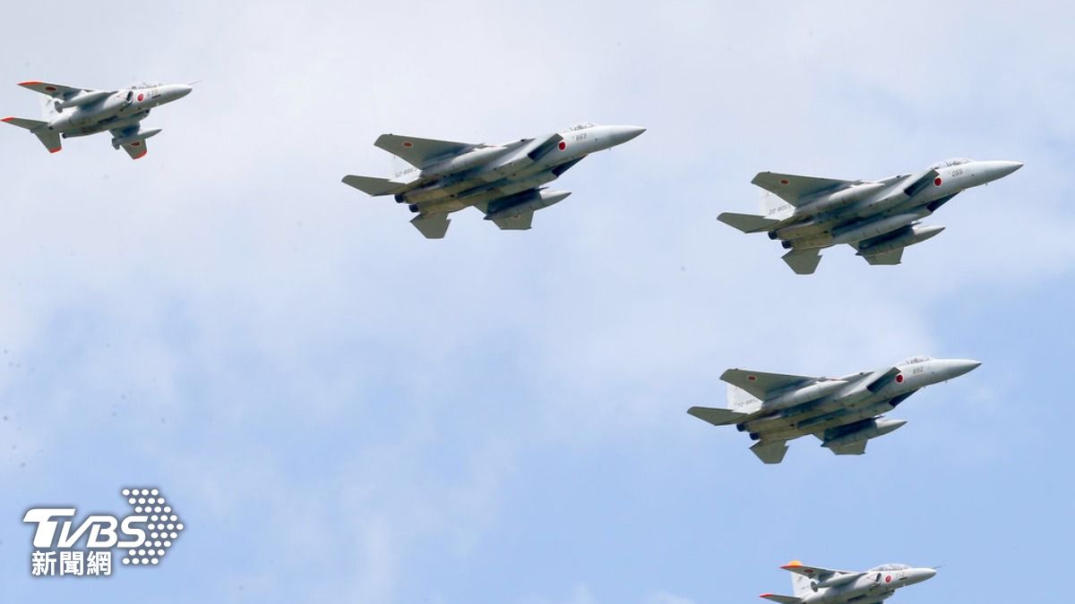 日本戰機F-15J「模擬彈零件」落海！　訓練爆發意外
