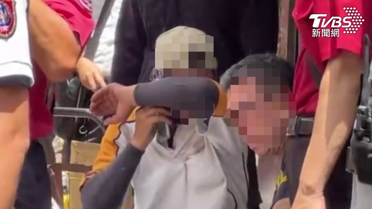 高雄小姐妹玩打火機釀禍!「房間燒到碳化」2歲妹亡 父崩潰大哭