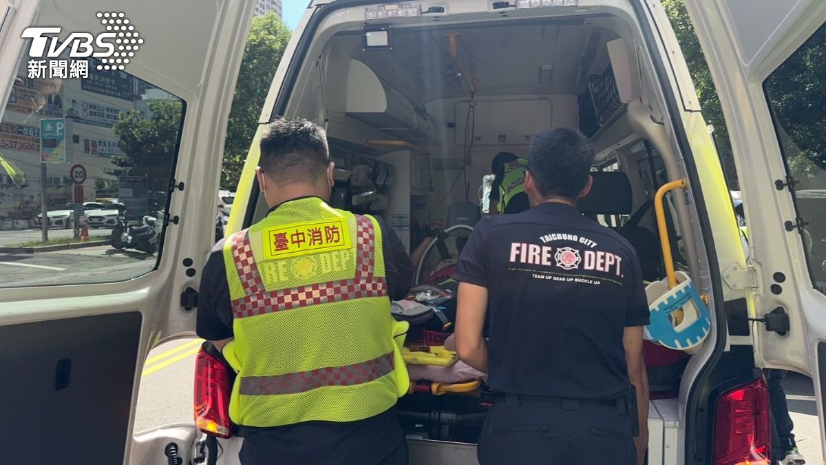 疑酒後情緒不穩！台中媽3樓跳窗墜2樓露台　頭部重創命危