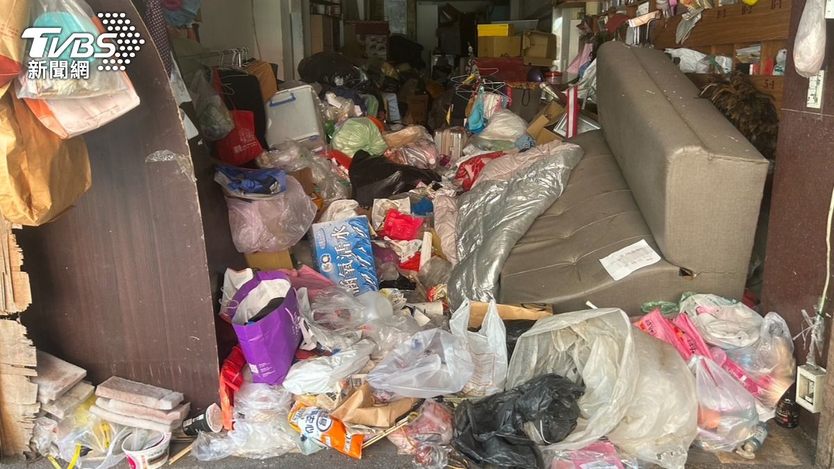 台中火警6死樓遭法拍!2年後「房東仍在堆垃圾」每坪剩10萬