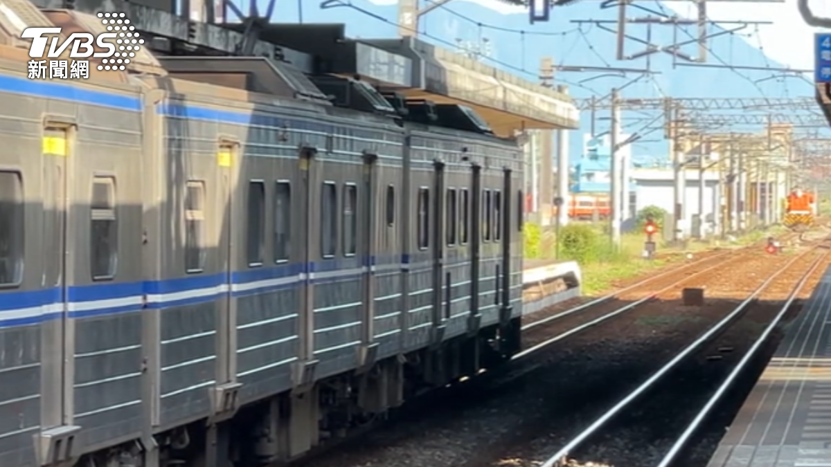 規模6.1強震夜襲!台鐵8路段降速 列車大延誤