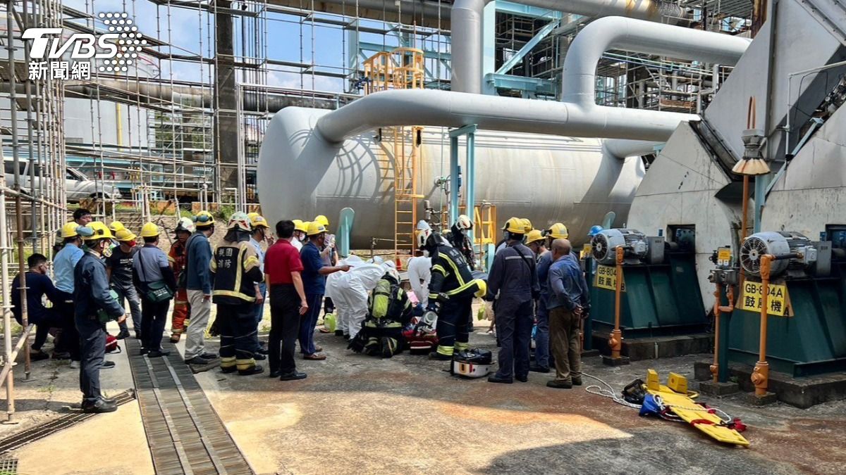 桃園中油煉油廠「硫化氫」大量外洩 1人無生命跡象送醫