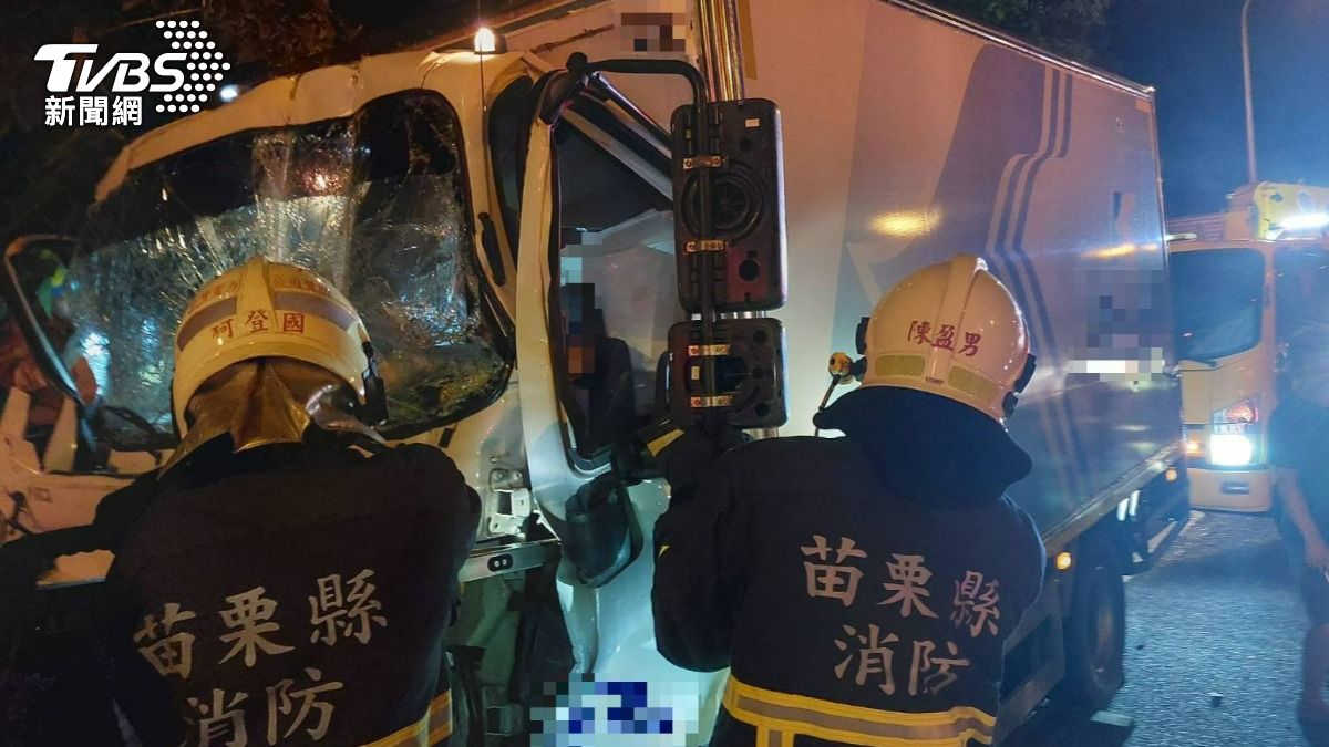 國1三義段追撞聯結車 男駕駛被夾車內「臟器破裂」死亡