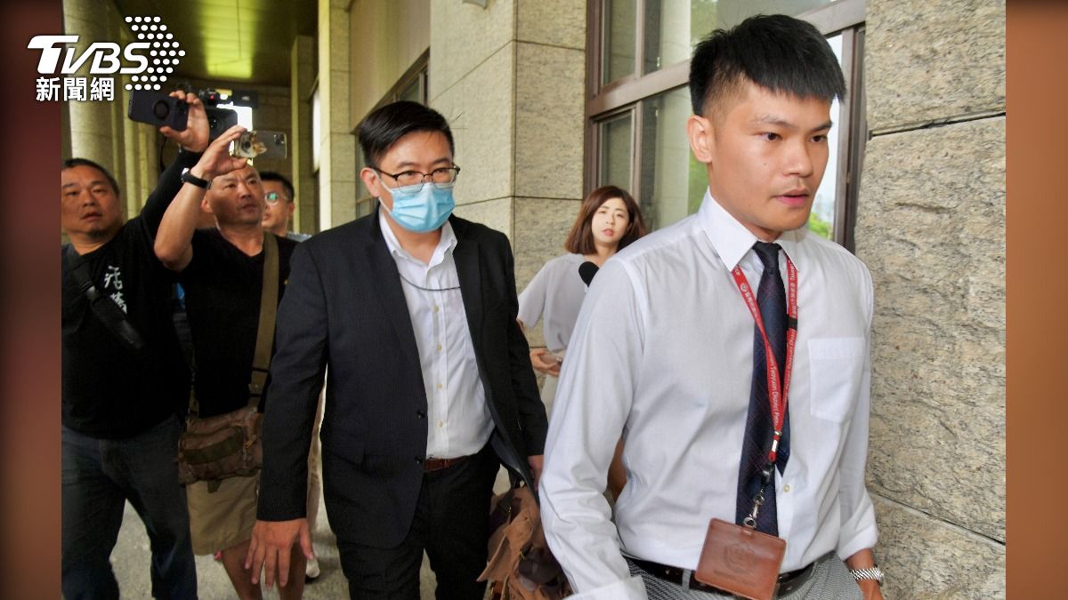 鄭文燦涉貪污遭聲押禁見 檢察官開羈押庭「神情超嚴肅」