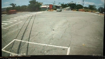 嘉縣救護車與小貨車相撞 「車頭瞬間碎爛」3人送醫