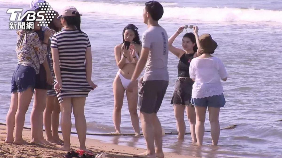 體感飆40度!他問「25年前有這麼熱?」 過來人曝:只開風扇