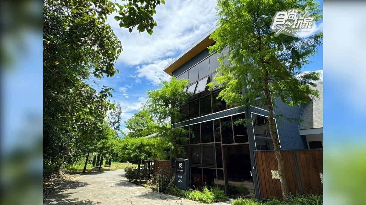 花蓮壽豐米棧度假莊園迎賓小屋,佇立林間小路之中。(圖/食尚玩家提供)
