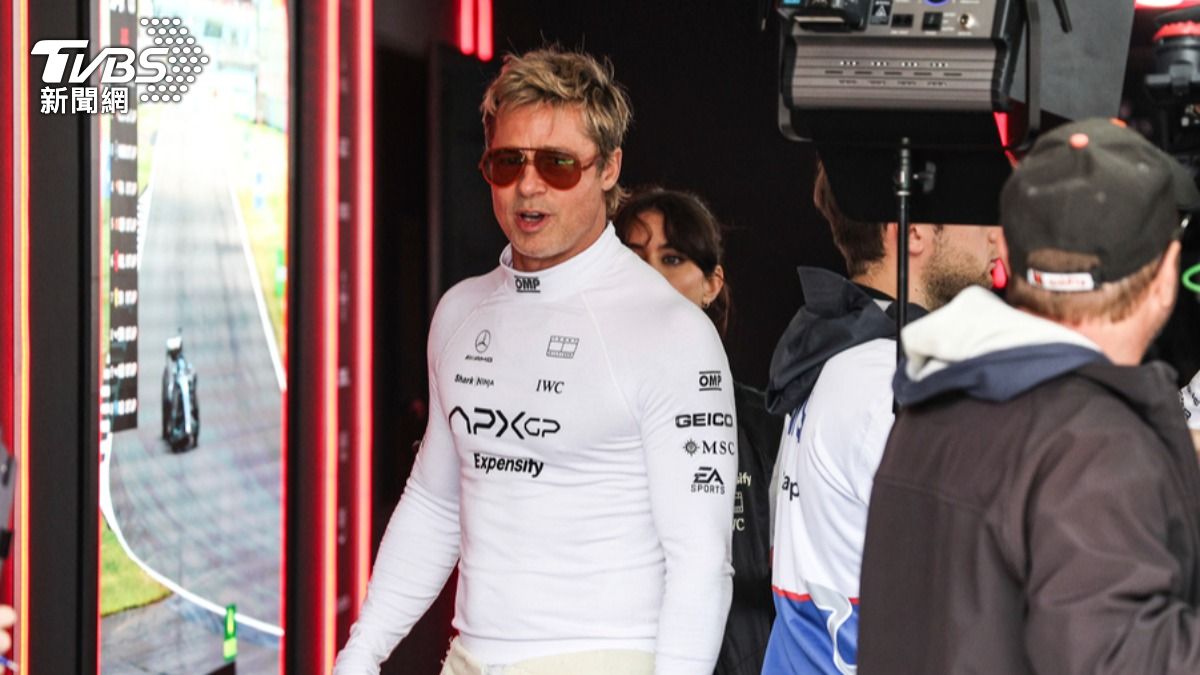 布萊德·彼特（Brad Pitt）主演一級方程式賽車電影《F1》。（圖／達志影像美聯社）