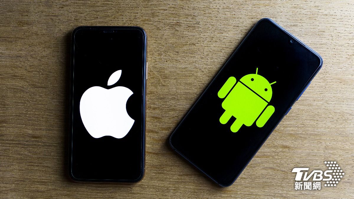 微軟的內部備忘錄中指出「所有使用Android手機的員工都將獲得iPhone 15」。(圖/達志影像美聯社)