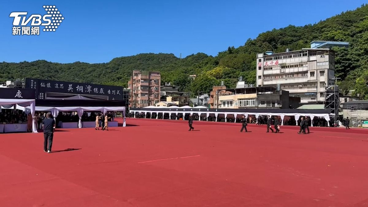 吳桐潭告別式才結束!義子「乾峰」遭搜出8把長短槍 今晨羈押禁見