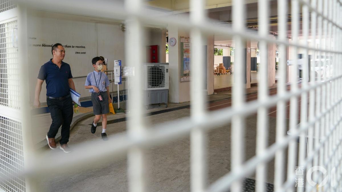 香港適齡人口縮減，明年恐面對新一波的廢校。（圖／香港01）