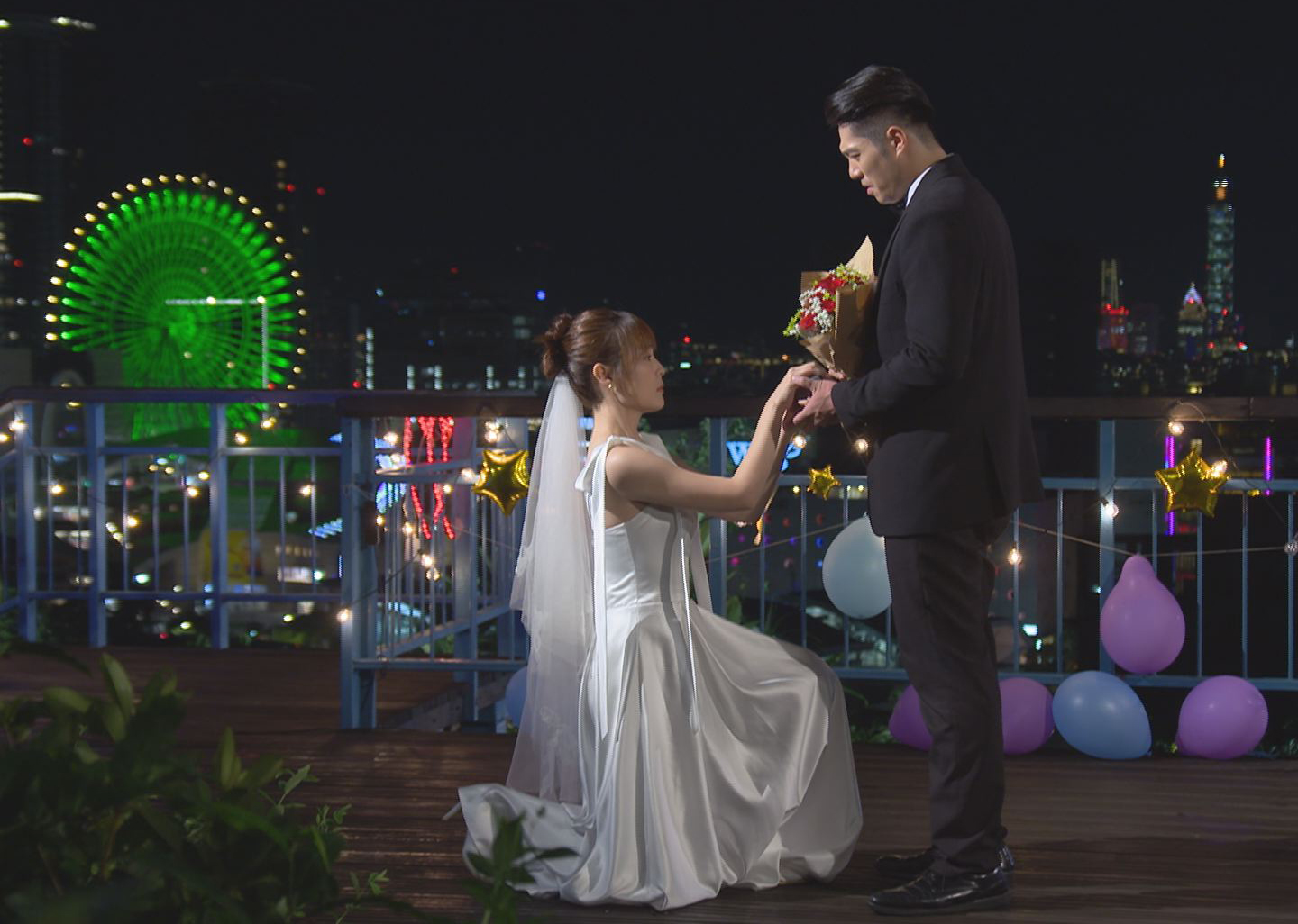 八點檔女星主動求婚!「單膝下跪」畫面流出 苦嘆:和浪漫無緣