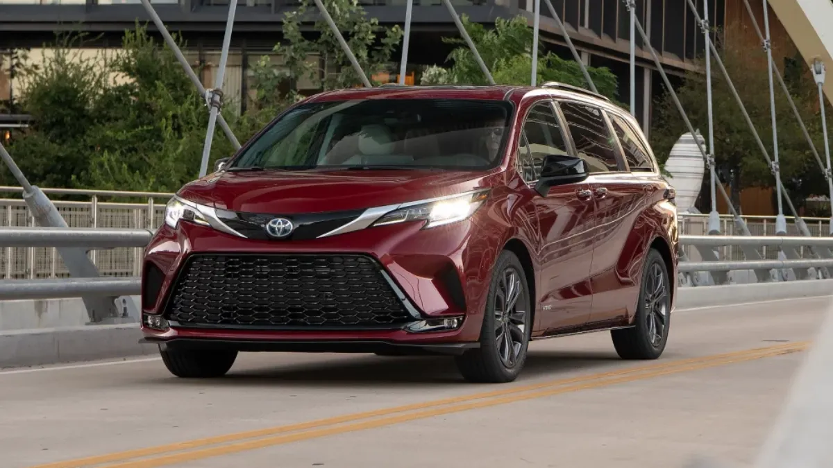 Toyota總代理和泰緊急召回!這期間生產Sienna 安全氣囊恐無法運作