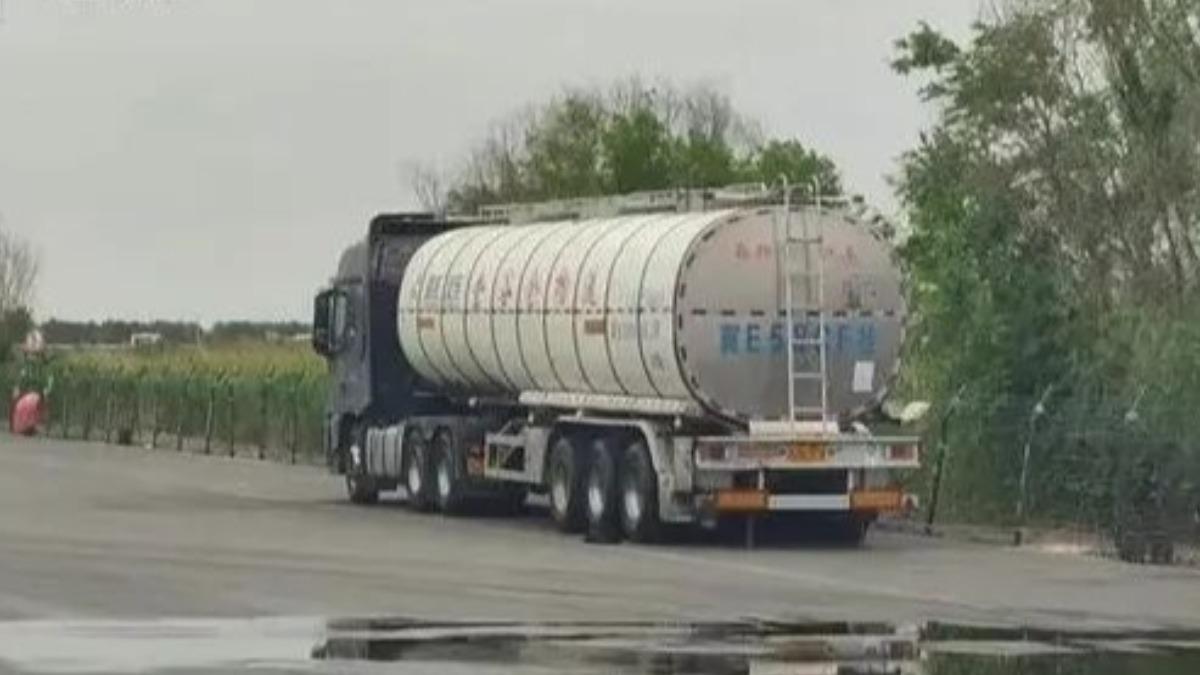 陸掀食安恐慌!油罐車「裝完化工油裝食用油」 業者驚:洗過也不行