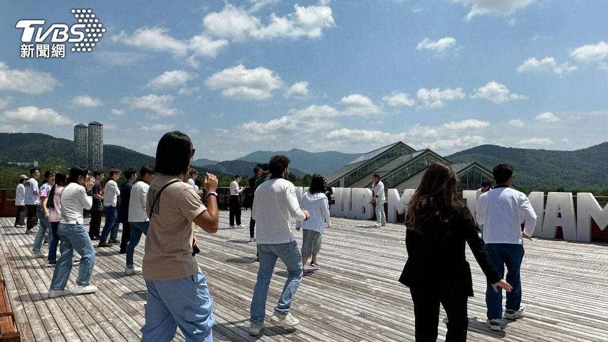 度假村內會安排不同的活動,讓住客自由參與。(圖/許稚佳攝)