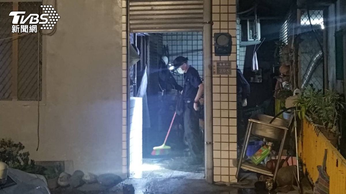 台東翁殺女友砍孫後縱火。（圖／TVBS）