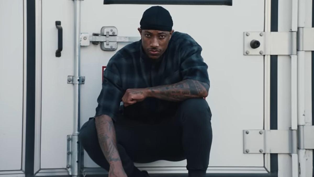 德羅展現身《Not like us》音樂MV。(圖/翻攝自@Kendrick Lamar YouTube)