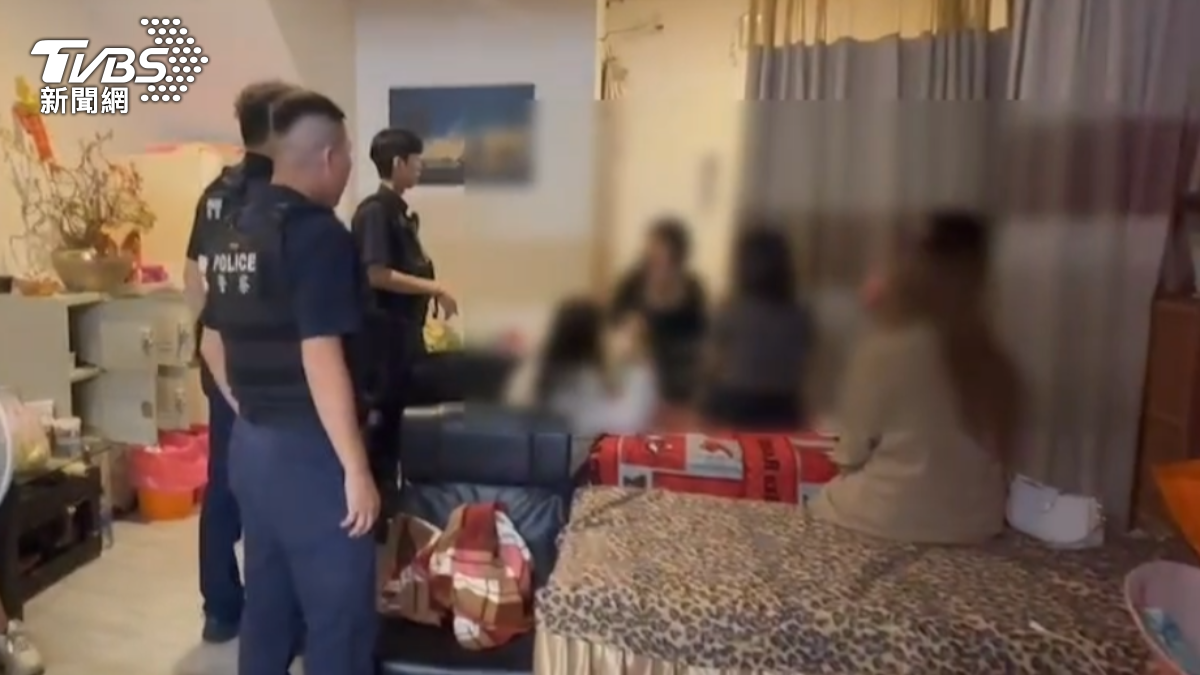桃園警突擊色情養生館！男客爽一半驚喊：我按摩而已有穿衣服