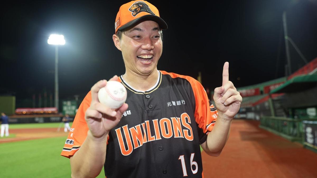 中職/郭俊麟復活繳回台代表作!99球完封屠龍 中職近10年首人