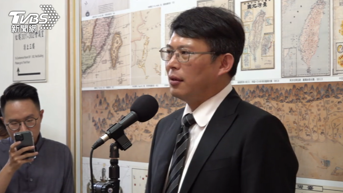 黃國昌遭大法官修理「綠營嗨爆」 石明謹:連上戰場都不算