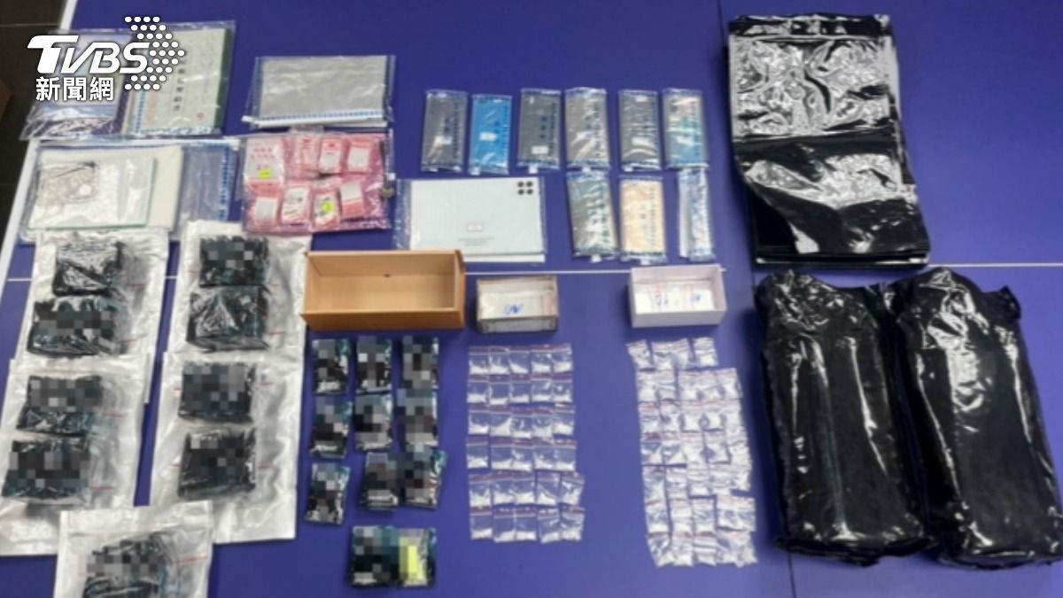 警方查獲大量毒品。(圖/TVBS)