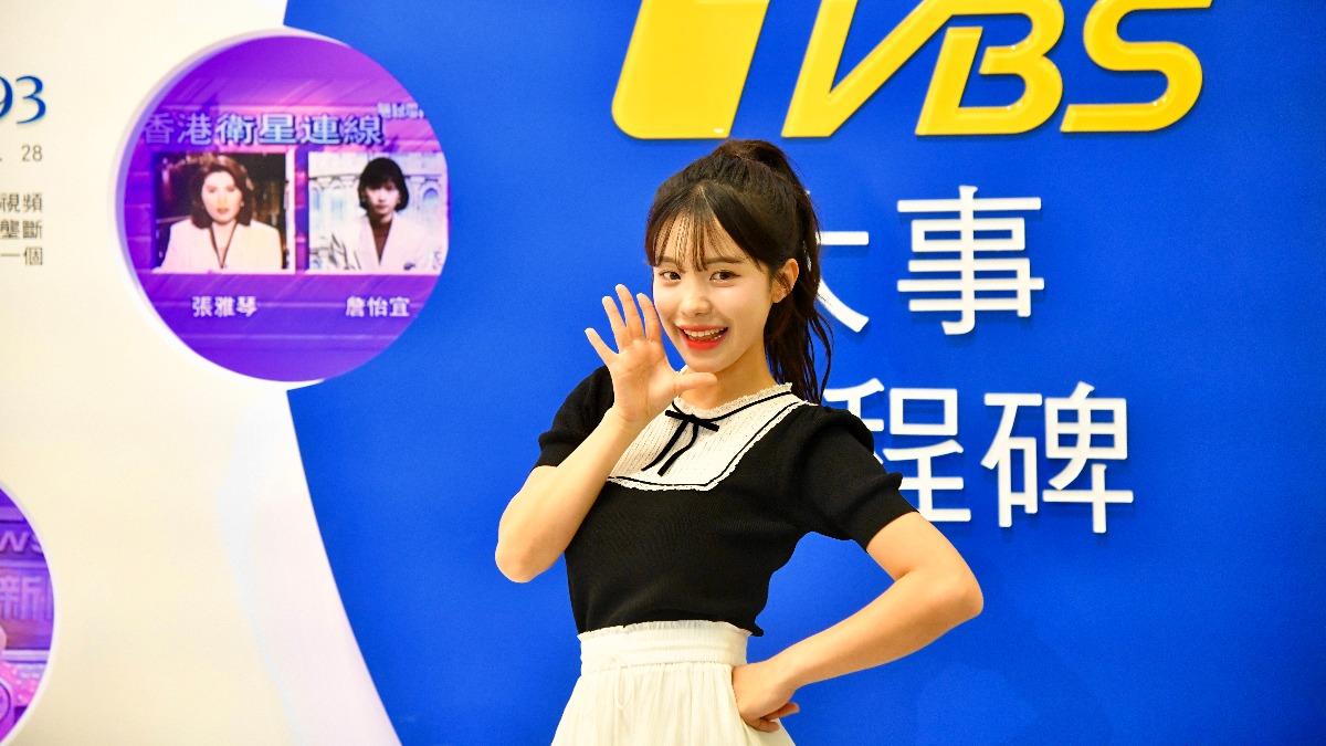 李多慧參訪TVBS攝影棚。(圖/胡瑞麒攝)