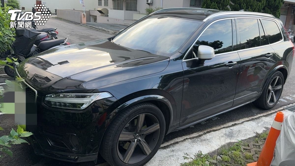 警方查扣車輛。（圖／TVBS）