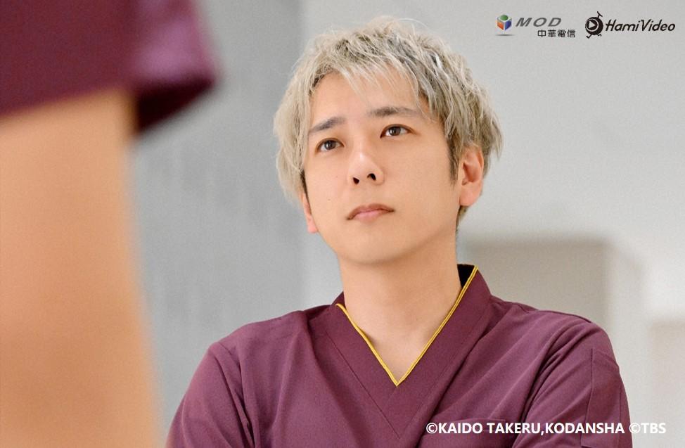 二宮和也演出《黑色止血鉗》第2季。(圖/Hami Video)