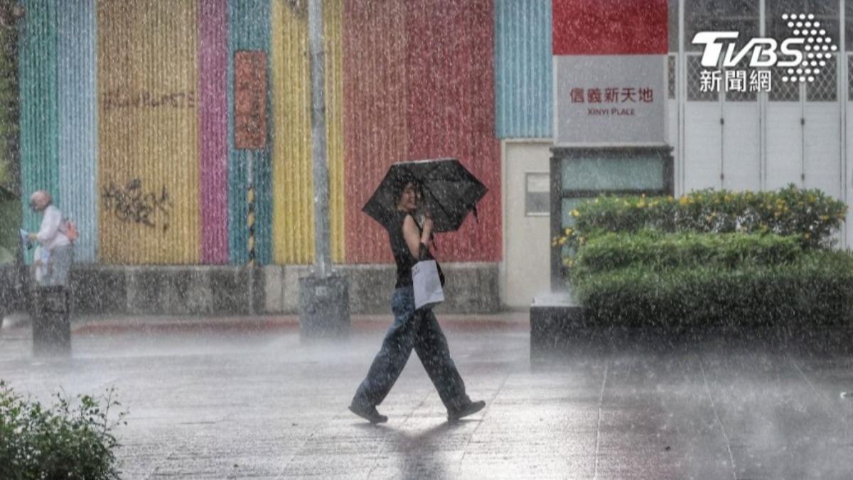 聽音樂就知道下雨!百貨員工認證「暗號」 一票驚呆:白逛了