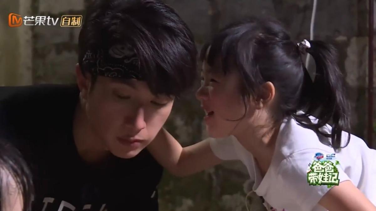 吳尊7歲女兒Neinei上節目可愛又懂事。(圖/翻攝自芒果TV)
