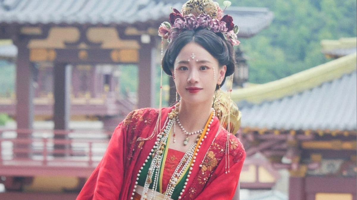《墨雨雲間》長公主「勾緊神秘男」看房 火速認愛:我會幸福