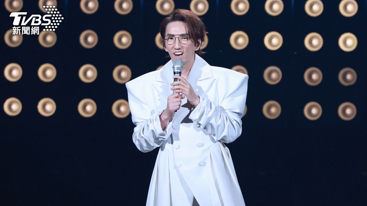 致敬鄭華娟!林志炫攻蛋淚溼眼眶 「場燈突暗10秒」粉絲驚呼