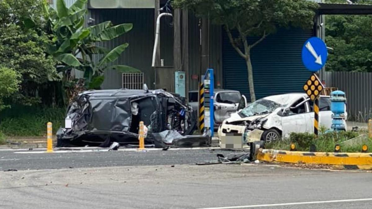 快訊／龜山5車連撞！車體變形「頂部被撞扁」　慘釀1死3傷悲劇