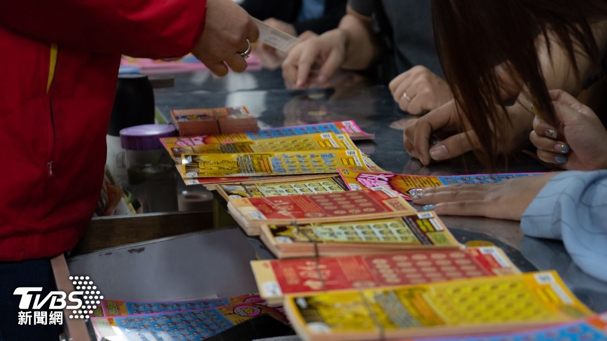 離婚後買彩券中2千萬!陸女少「1動作」 前夫提告爽拿898萬