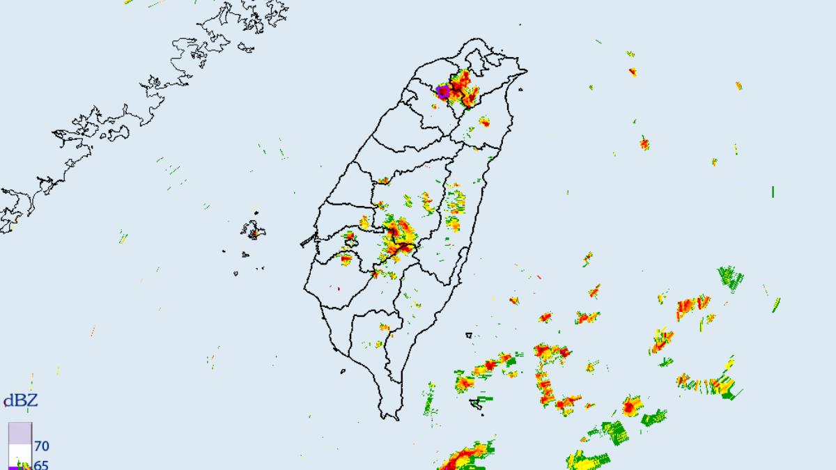 天氣/國家警報大響!大雷雨開炸「13縣市大雨特報」 下到晚上