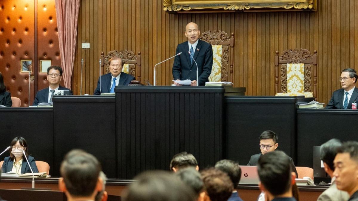 立法院下課了!韓國瑜嗨:成績不錯 配圖「不見他們」藏玄機