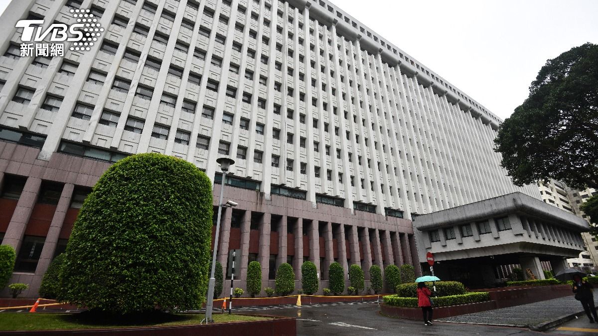 王文淵拍板!台塑調薪3% 員工平均薪資逼近60K