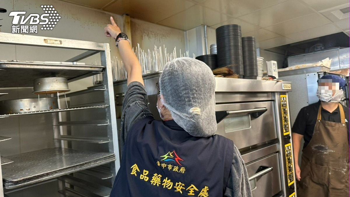 十大伴手禮名店傳「泡芙發霉害拉肚子」 食安處揪2缺失